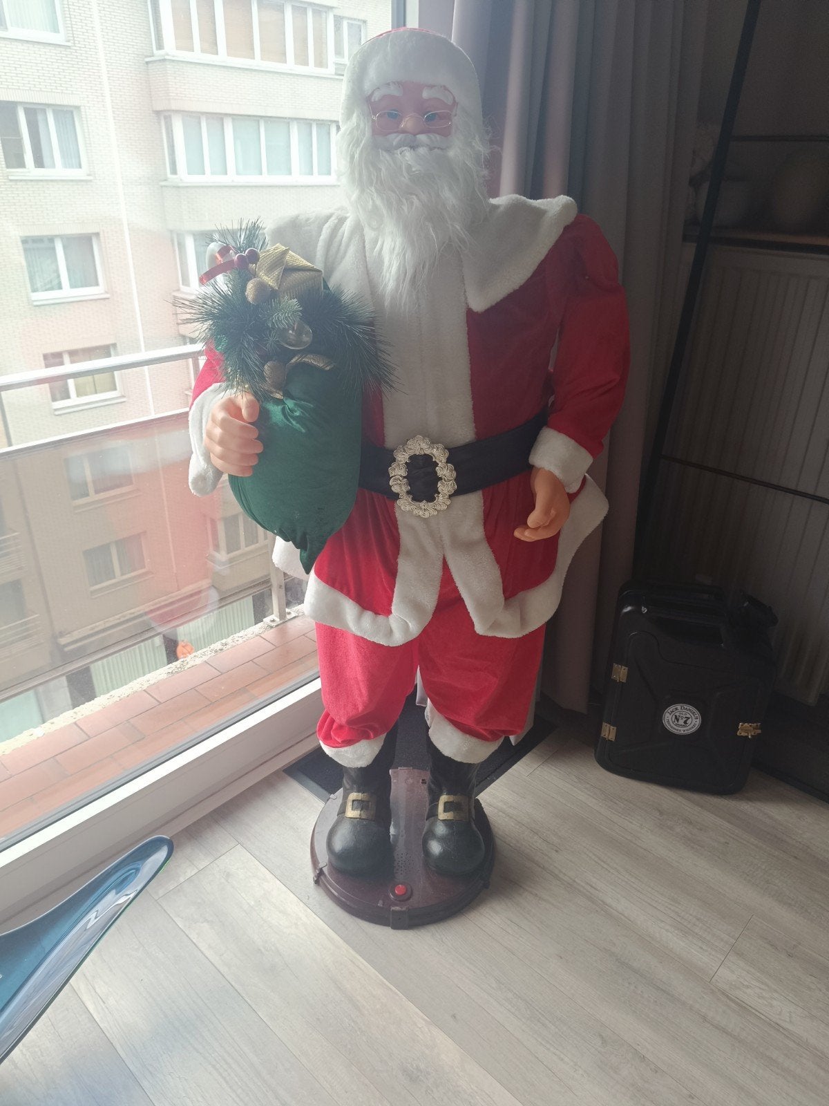 kerstman 1,50 hoog, lees goed de beschrijving aub, Ophalen, Gebruikt