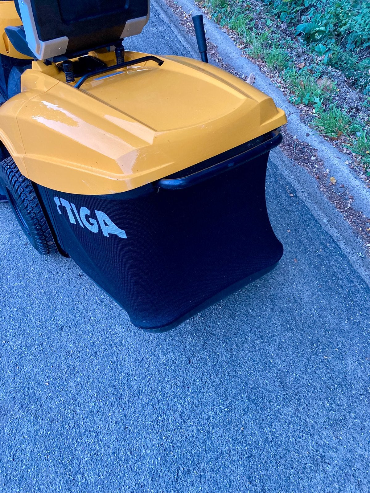 tracteur de pelouse Stiga Estate, Enlèvement, Utilisé, Démarrage électrique