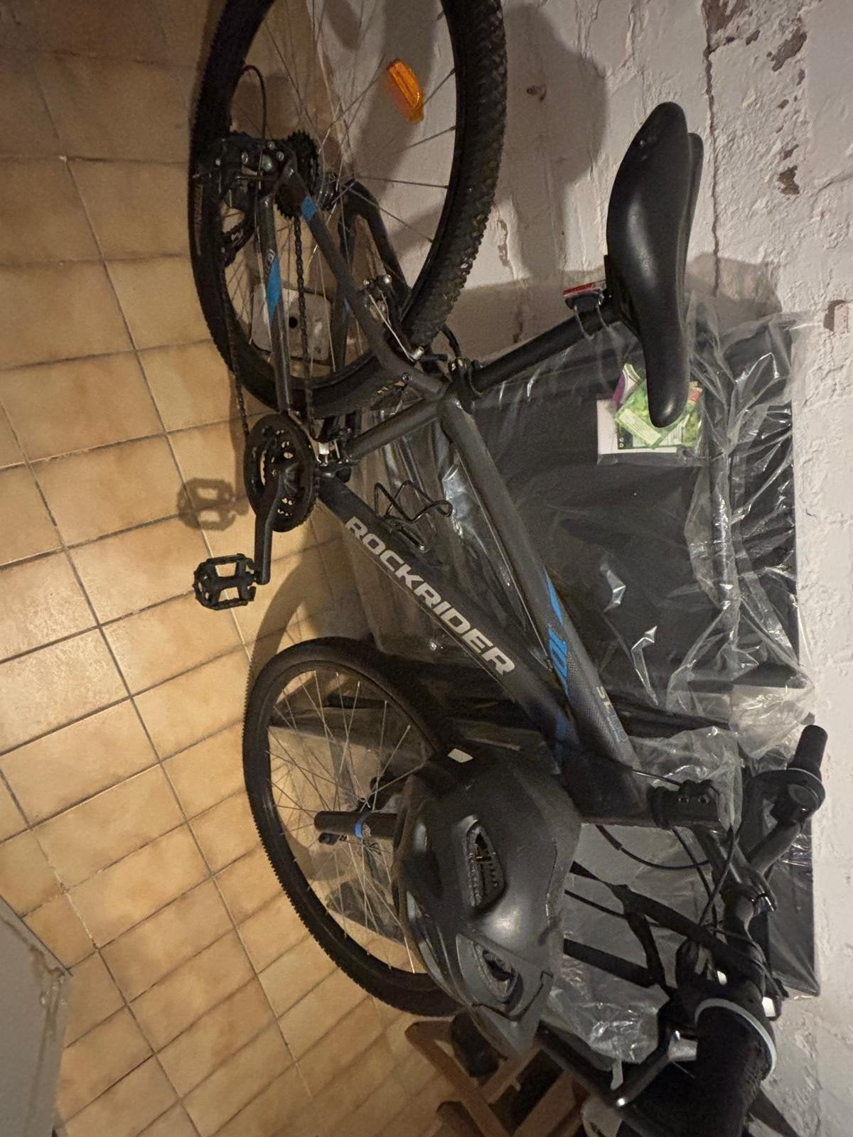 VTT Rockrider gris/bleu – pratiquement neuf, Enlèvement, Comme neuf, Vitesses