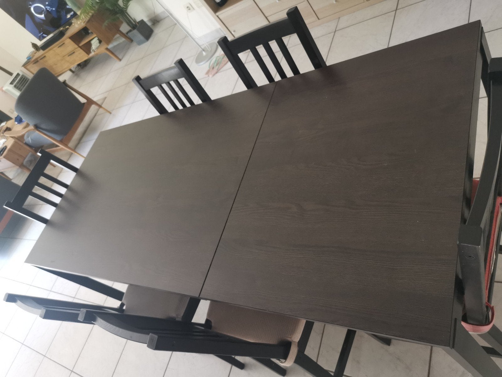 Table à manger extensible IKEA VANGSTA avec 6 chaises STEFAN, Bricolage & Construction, Plaques & Panneaux, Enlèvement