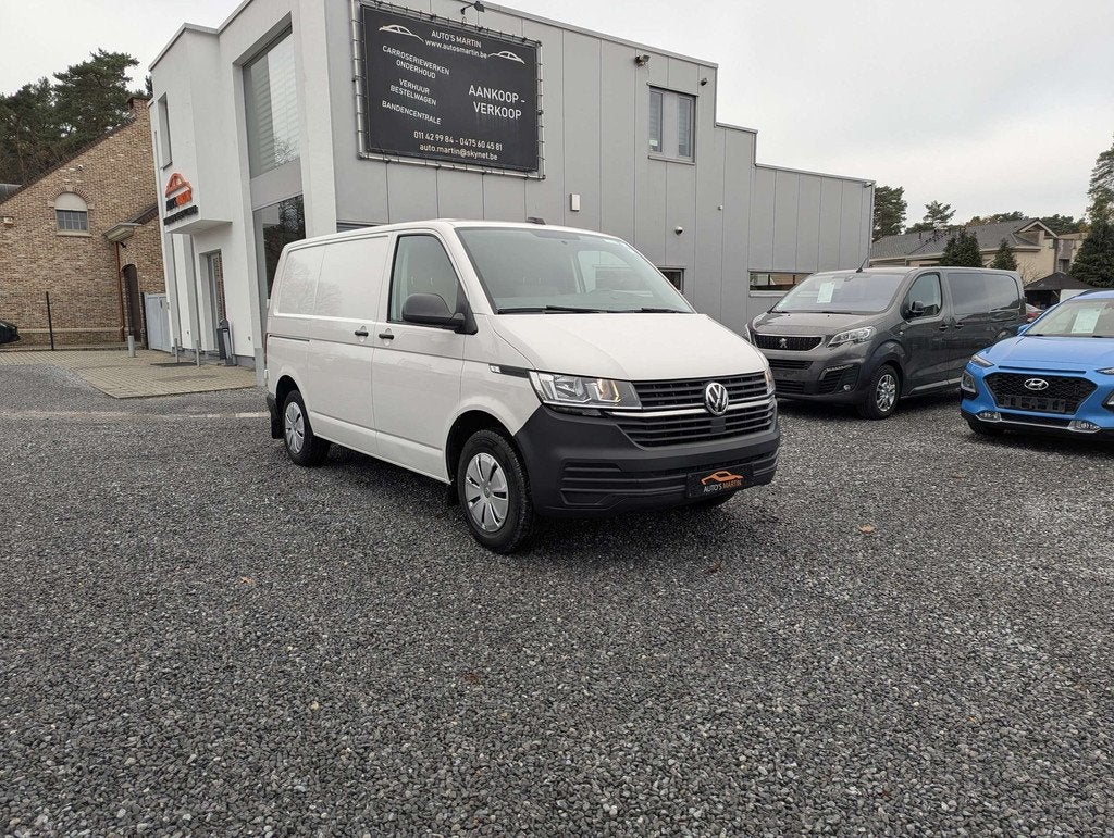 Volkswagen Transporter 2.0 TDI SCR BMT | CARPLAY | LEER | PA, Auto's, Bestelwagens en Lichte vracht, Voorwielaandrijving, Gebruikt