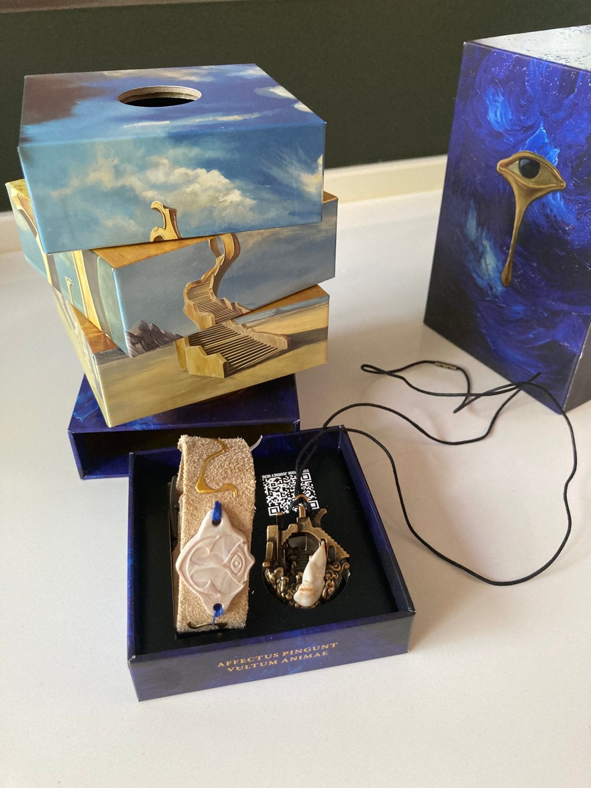 Boîte à souvenirs Tomorrowland, bracelet et bijou, Enlèvement ou Envoi