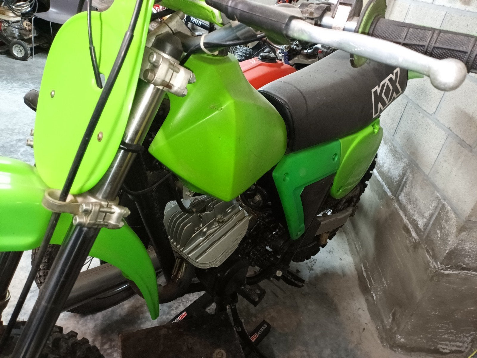 Kawasaki KX 125 1981, Ophalen