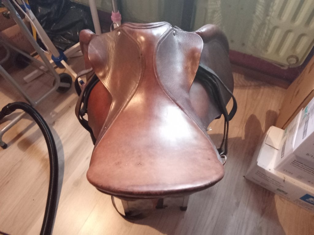Selle en cuir véritable voir les photos, Enlèvement