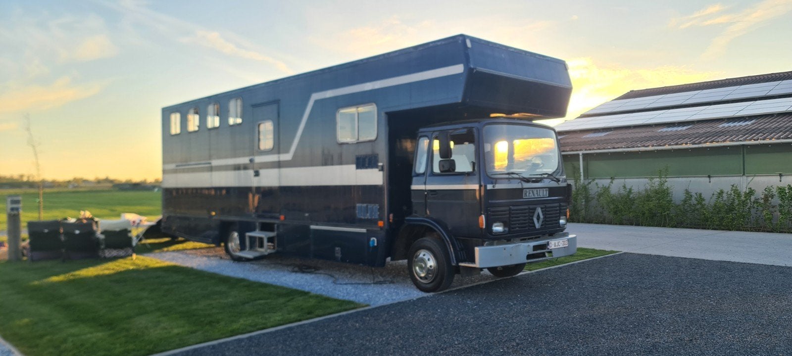paardencamion  mobilehome., Ophalen