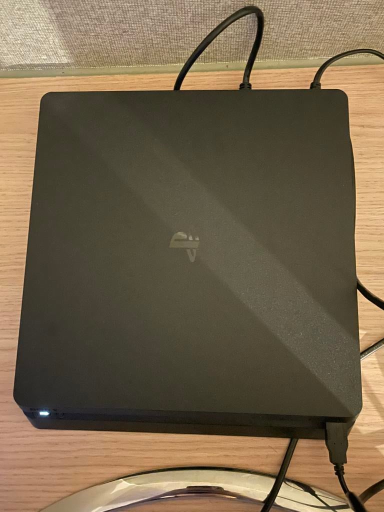 Ps4 slim, Enlèvement, Comme neuf, Slim