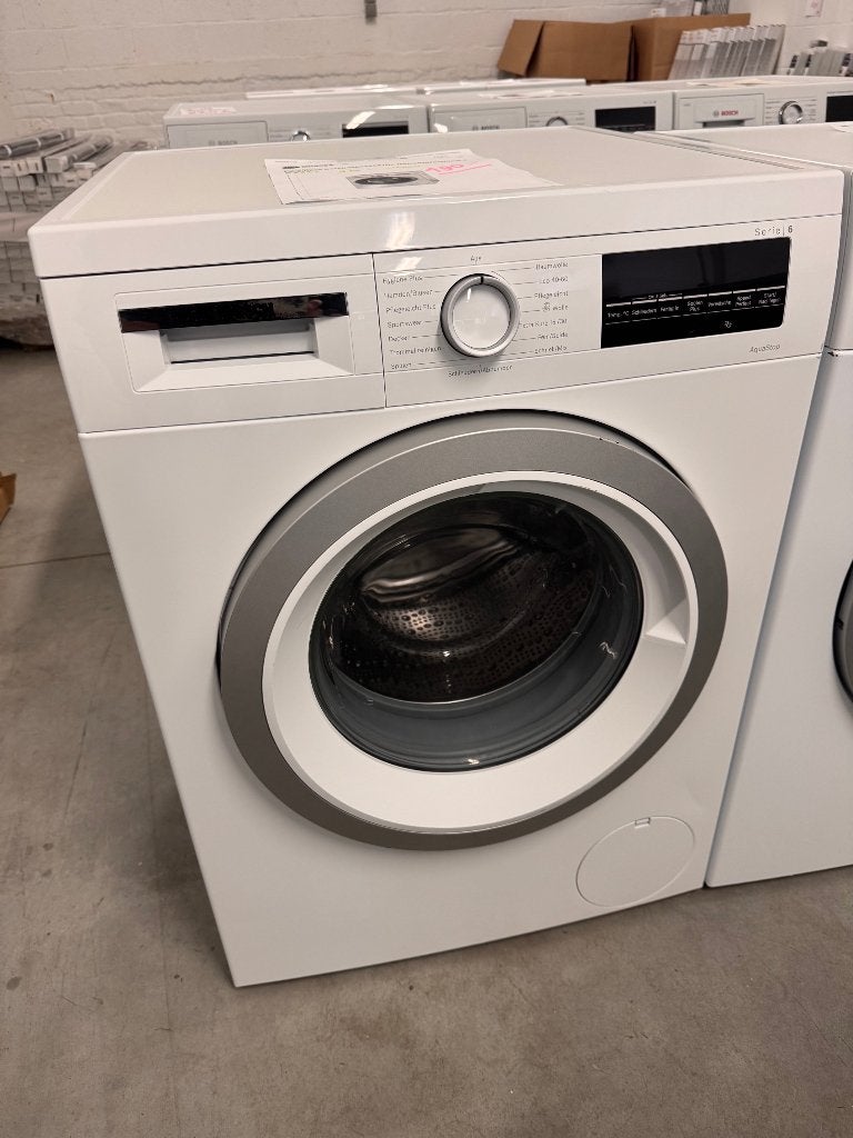 Bosch 9KG wasmachine, 1200 tot 1600 toeren, Minder dan 85 cm, 8 tot 10 kg, Refurbished