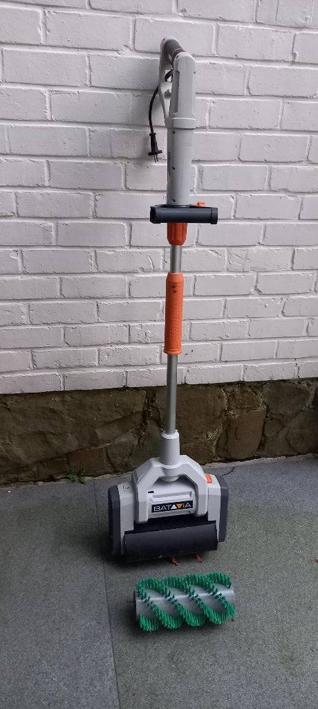 Reinigingsborstel terras, Ophalen, Zo goed als nieuw