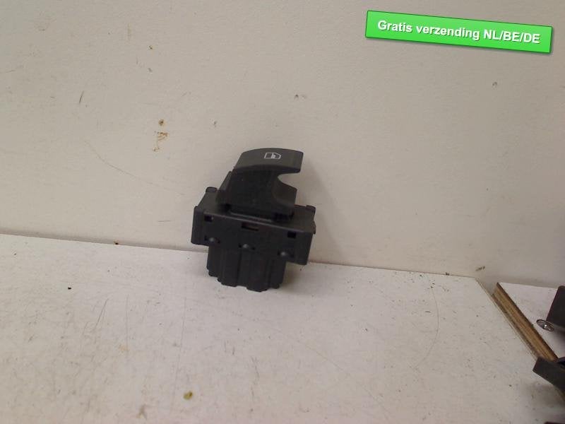 COMMUTATEUR VITRES ELECTRIQUES Seat Mii (1S0959855), Seat Deutschland GmbH, Service@seat.de, Utilisé, Seat
