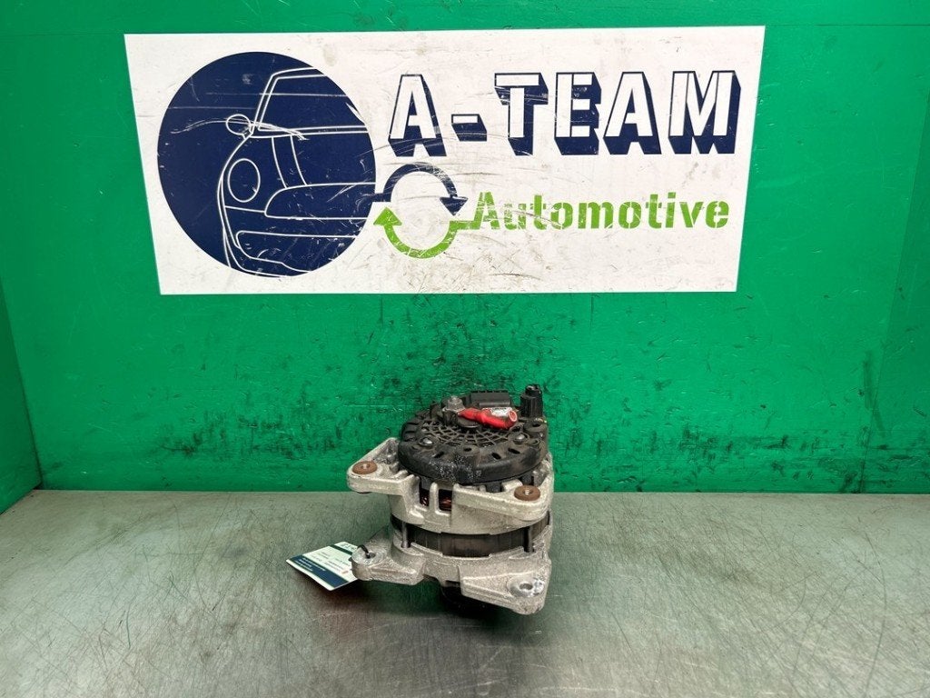 DYNAMO Renault Clio IV Estate / Grandtour (7R), Robert Bosch AG, Gebruikt, Renault, Robert-Bosch-Allee 1
74232  Abstatt, DE