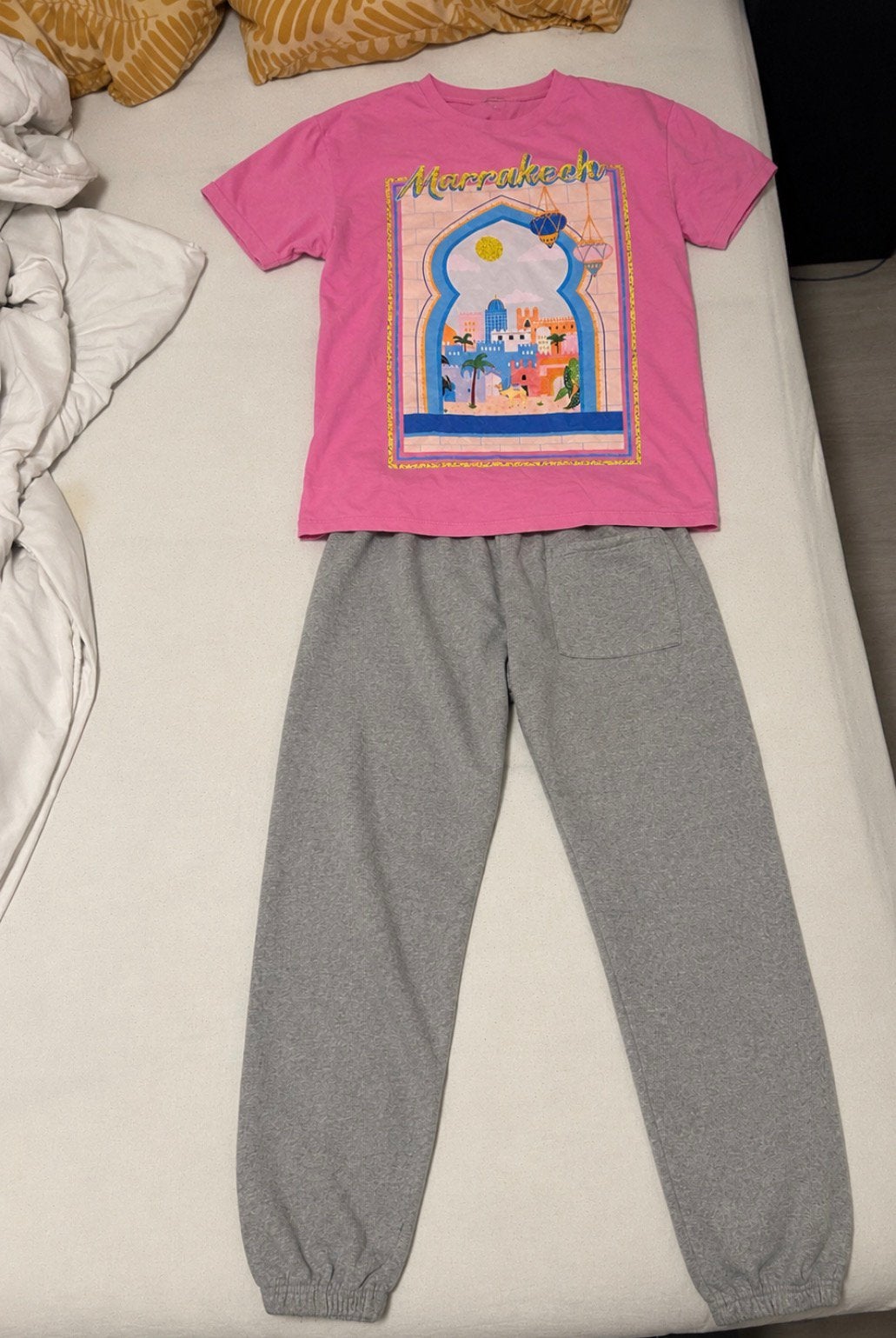 Set met joggingshirt, Kleding | Dames, Verzenden, Zo goed als nieuw, Maat 38/40 (M), Grijs
