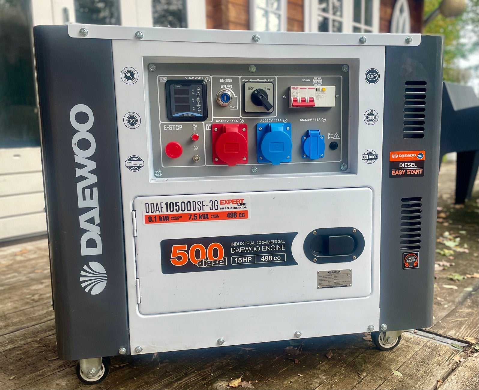 Générateur diesel nouveau DDAE10500DSE-3G, Bricolage & Construction, Neuf, 5 à 10 kVA, Démarrage électrique, Enlèvement