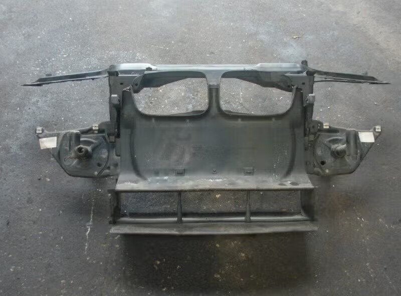 VOORFRONT BMW 3 serie Touring (E46 / 3) (01-1999/05-2006), Utilisé, Petuelring 130 80809 München, DE, BMW, Enlèvement ou Envoi