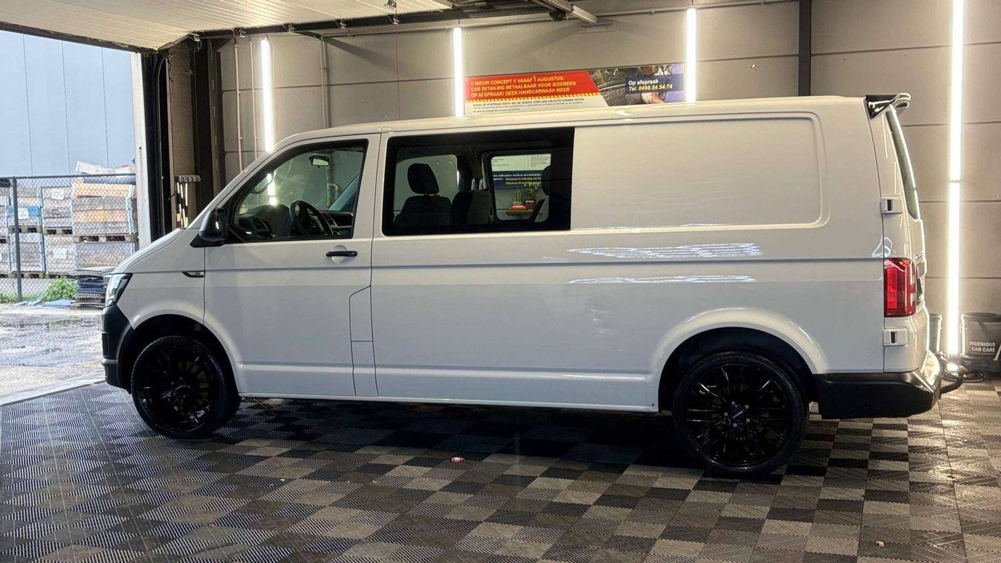 Volkswagen T6 TRANSPORTER 2.0 TDi Dubbel cabine 5-zitplaatse, Achat, 4 portes, Noir, https://public.car-pass.be/vhr/90874e53-baad-4d00-a45a-019710b60860