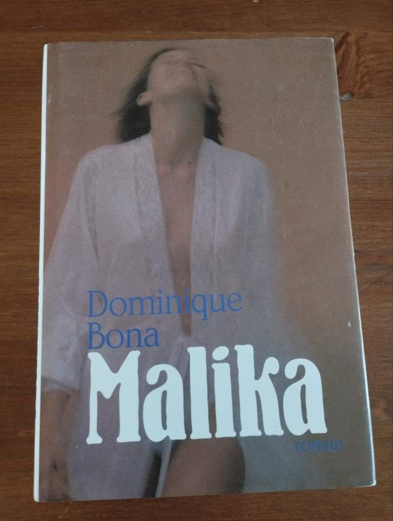 Dominique Bona Malika, Enlèvement ou Envoi