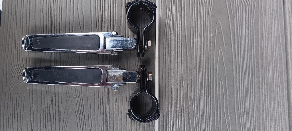 Pedalen inox voor motor beugel 30-40mm., Motoren, Accessoires | Overige, Ophalen of Verzenden, Zo goed als nieuw