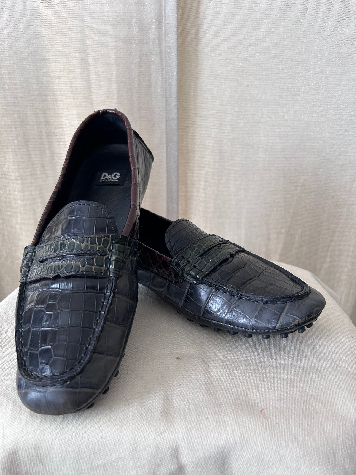 Dolce & Gabbana mocassins cuir embossé croco 40, Enlèvement ou Envoi, Comme neuf, Noir