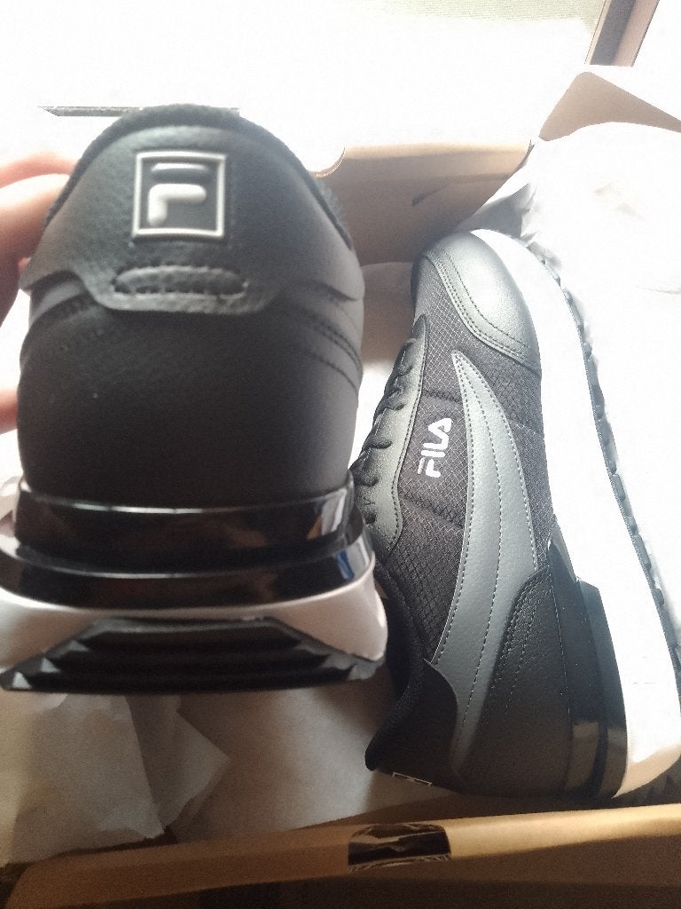 45 fila valado  nieuw sneakers in doos, Neuf, Fila, Baskets, Noir