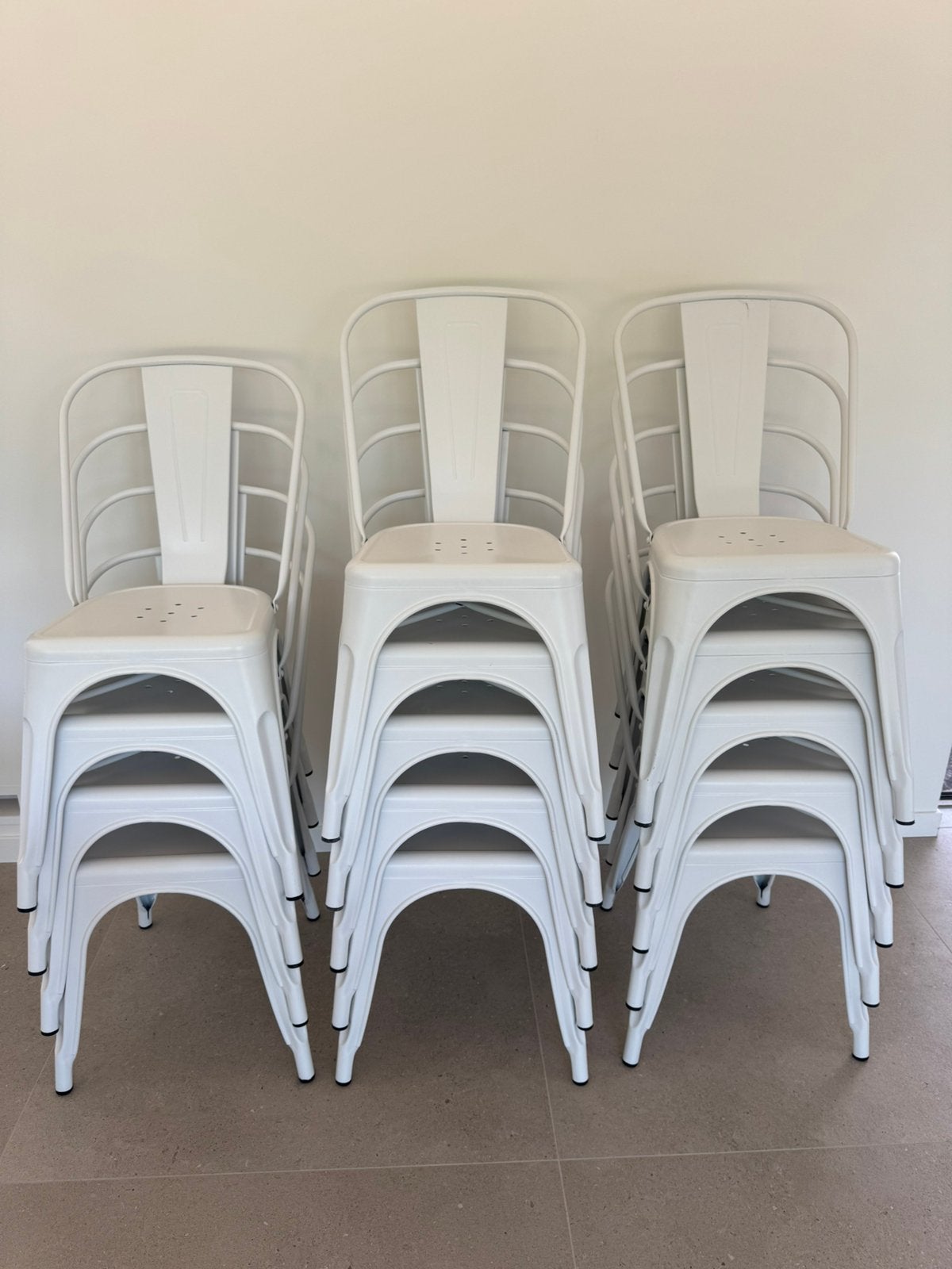 Stapelstoel Tolix in staal, Huis en Inrichting, Stoelen, Ophalen, Zo goed als nieuw