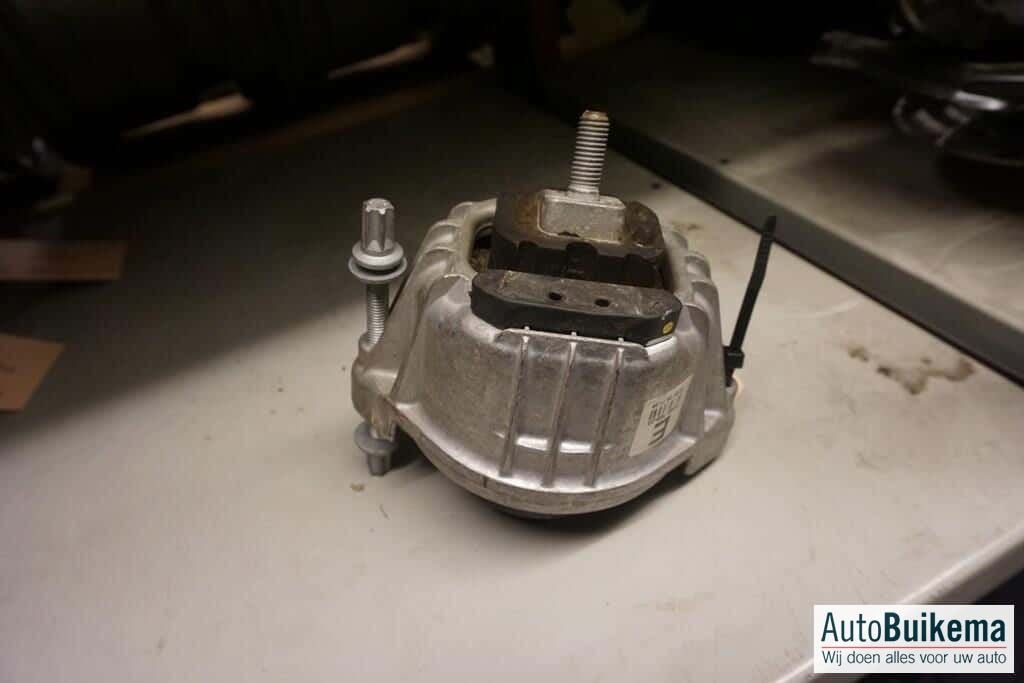 Origineel BMW 1-Serie E82 E81 E87 E88 linker motorsteun, -, Utilisé, -, Enlèvement ou Envoi