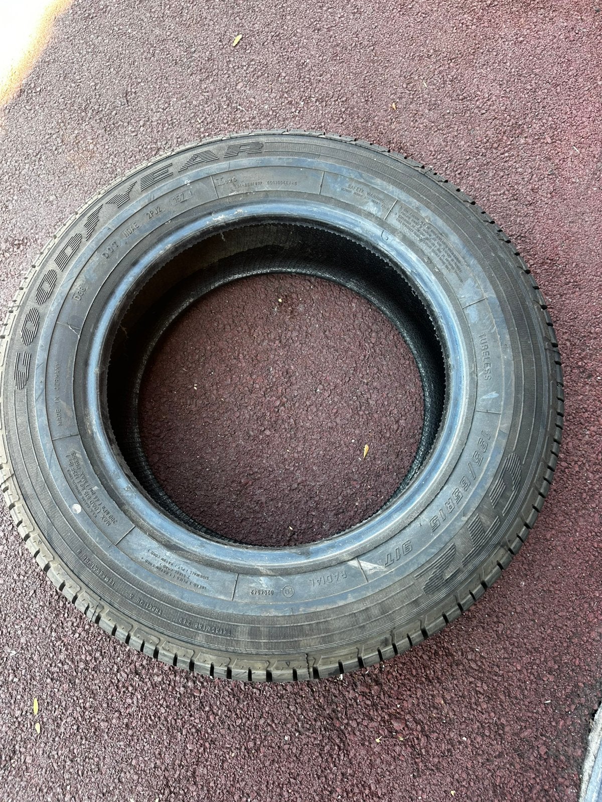 1 pneu Goodyear GT2 195 65 15 91T neuf, Autos : Pièces & Accessoires, Neuf, 15 pouces, Pneus été, Pneu(s)