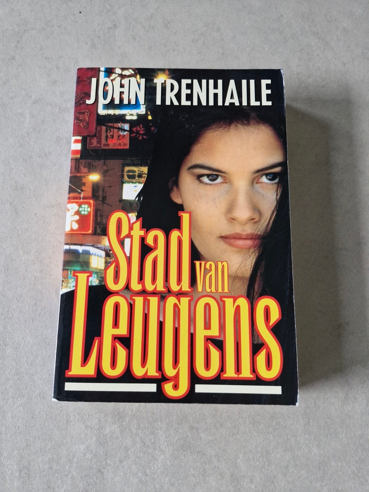 Stad van leugens - John Trenhaile, Gelezen, Europa overig, Verzenden, John Trenhaile