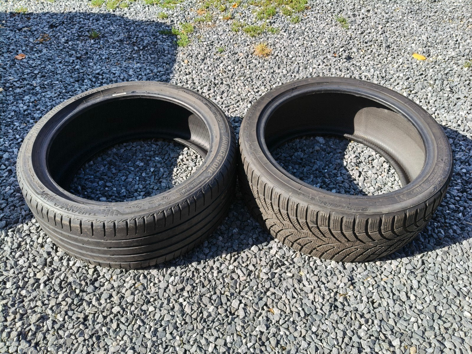 Lot de deux pneus 225 40 R18 (1 été / 1 hiver), Autos : Pièces & Accessoires, Enlèvement