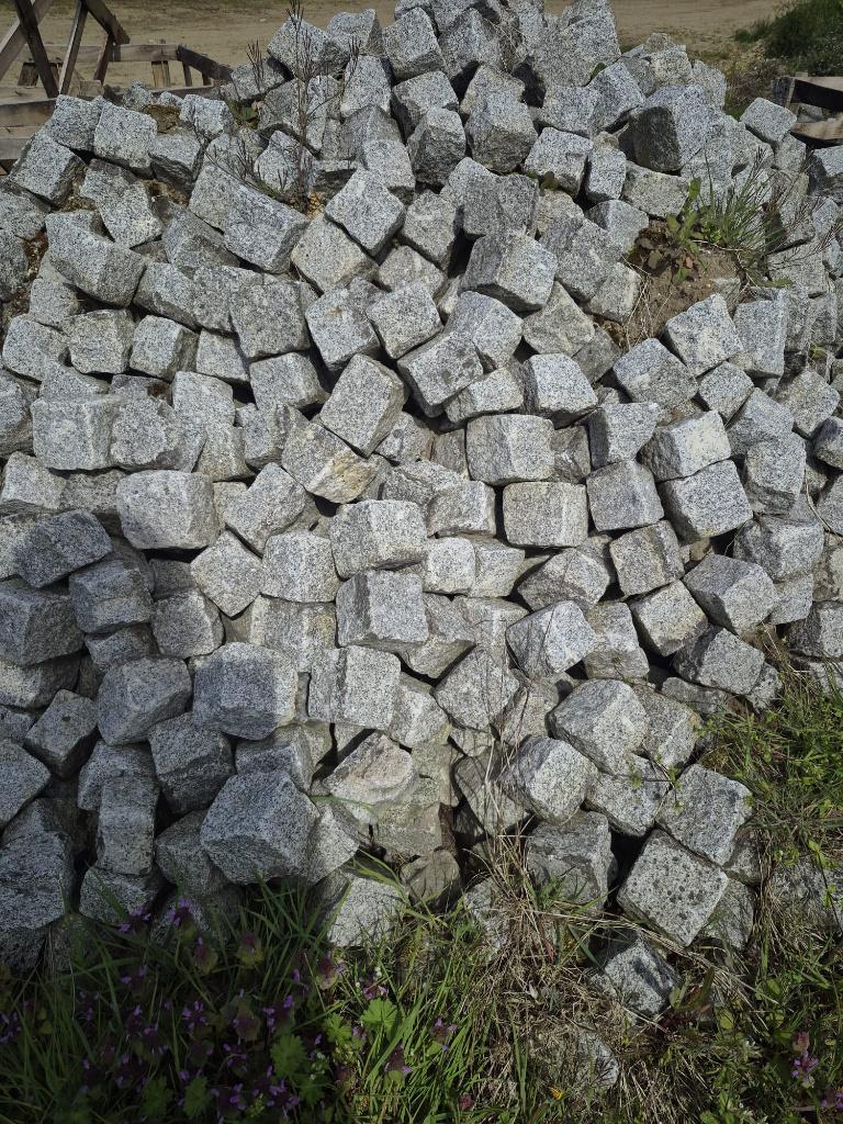 25 m² granieten kinderkopjes, Tuin en Terras, Ophalen, Overige typen, Zo goed als nieuw, Natuursteen