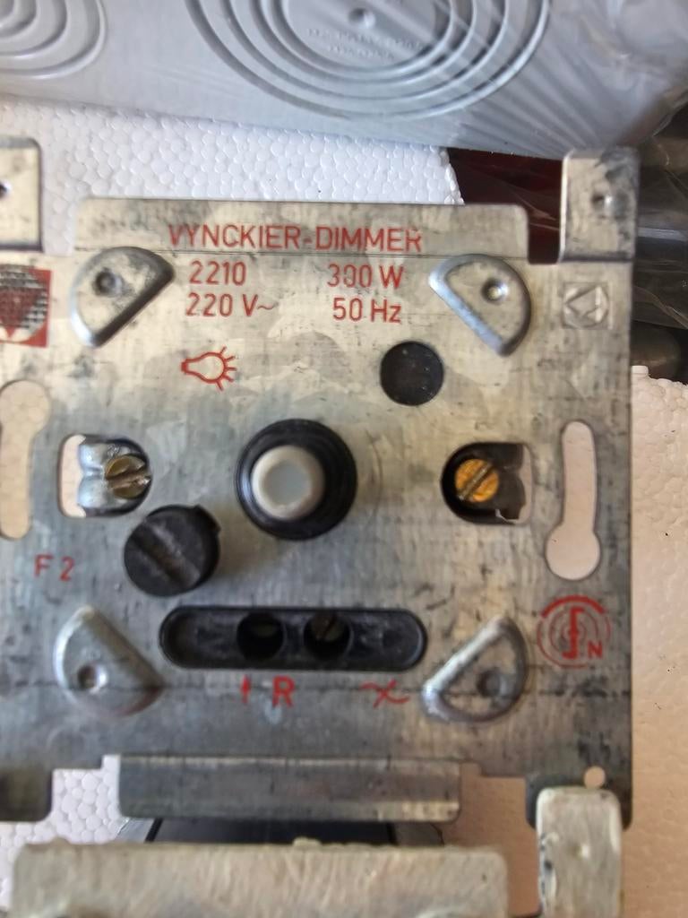 Niko drie dimmers., Doe-het-zelf en Bouw, Ophalen of Verzenden