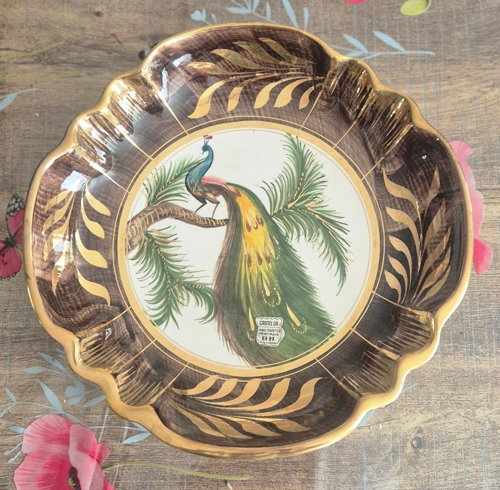 plat en céramique est une pièce vintage signée Hubert Bequet, Antiquités & Art, Enlèvement ou Envoi