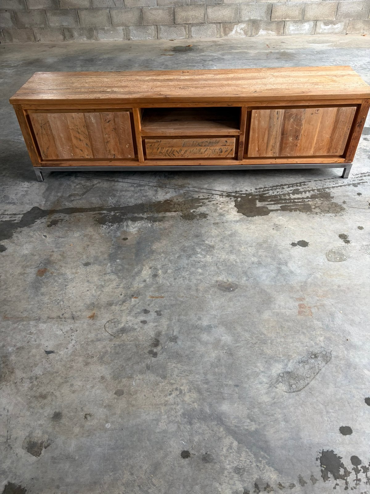 Teak tv kast, Ophalen, Zo goed als nieuw