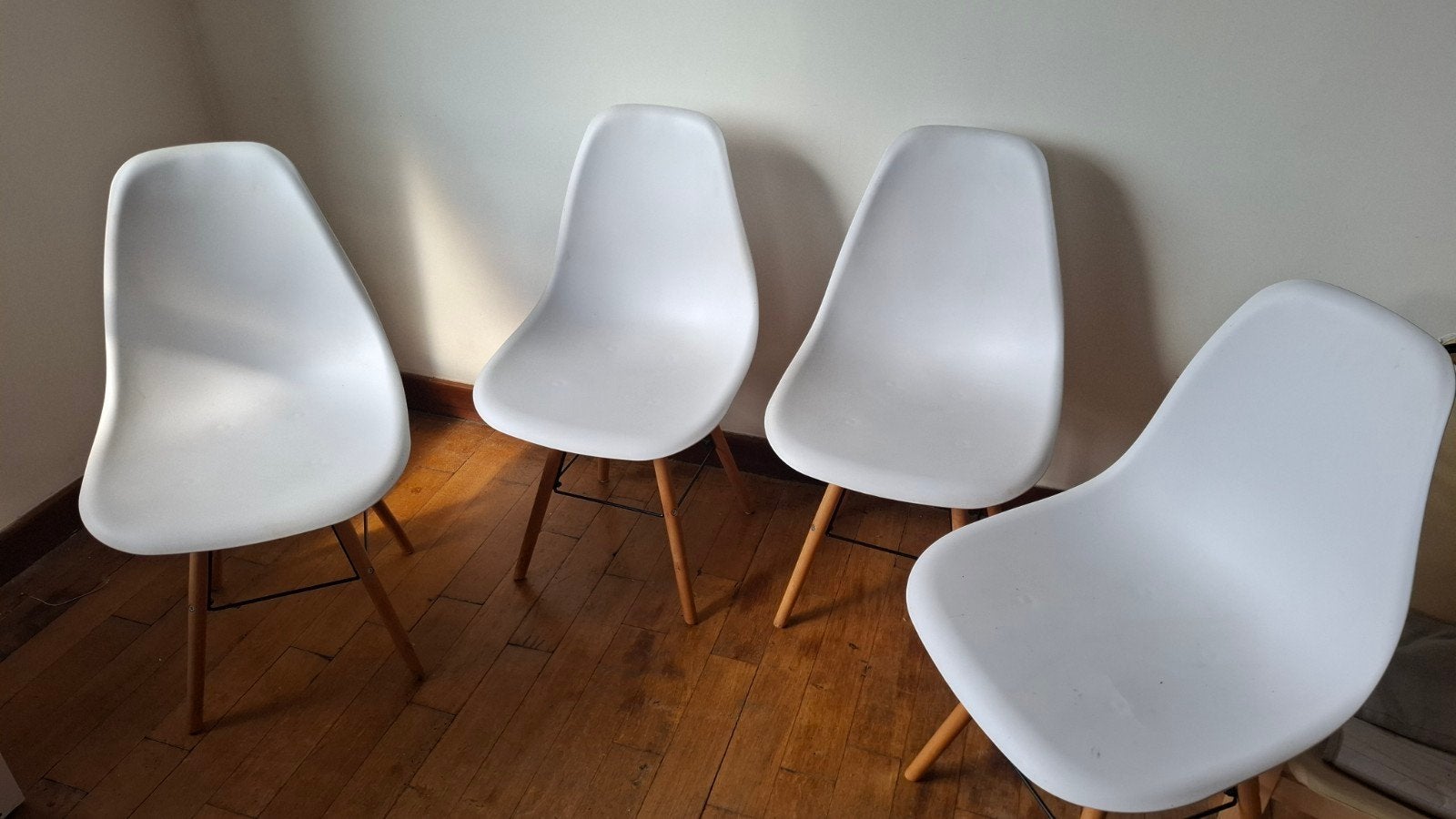 4 chaises, Enlèvement, Bois