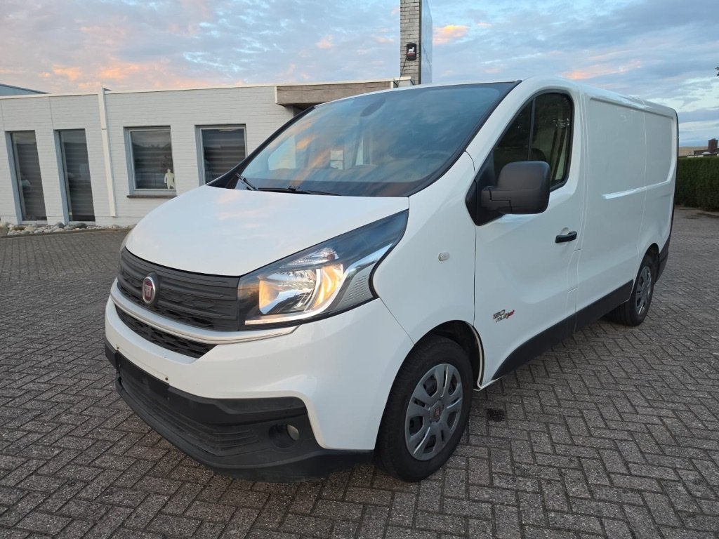 Fiat Talento 119000km, camera, airco,, Auto's, Testrit aan huis, 170 g/km, 4 cilinders, Wit