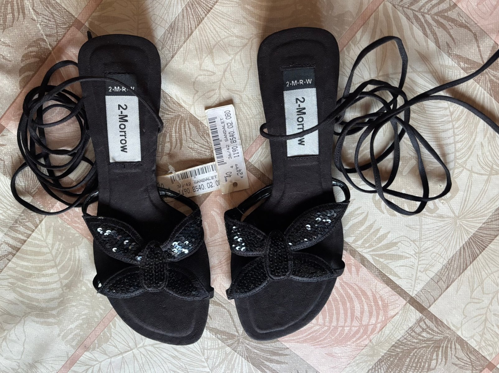 Nieuwe daim schoenen met pailletjes,veters om het been., Kleding | Dames, Zwart, Overige typen, Nieuw, Ophalen of Verzenden
