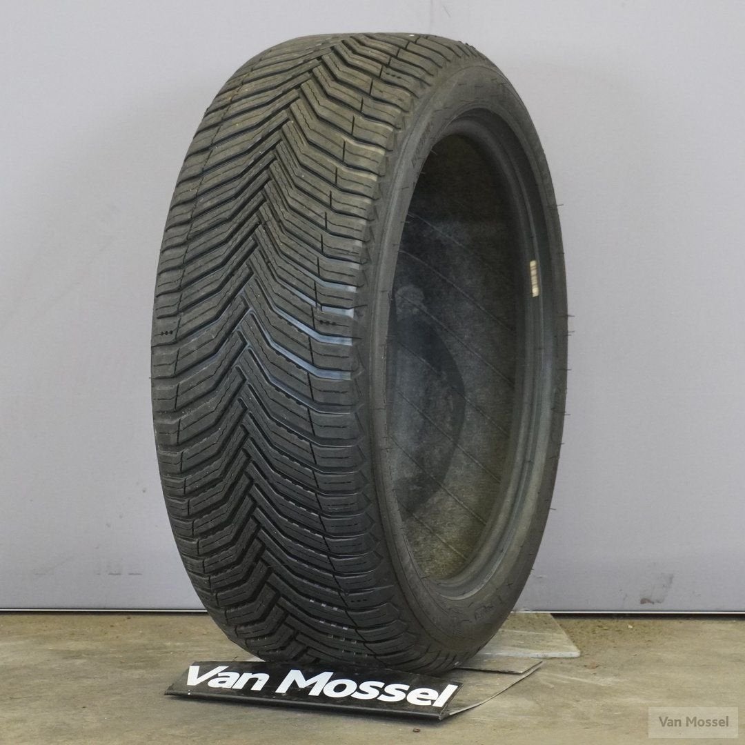 Michelin Cross Climate 2 235/45/R18 98Y, Autos : Pièces & Accessoires, Pneus & Jantes, Neuf, 4 Saisons, Véhicule de tourisme, -