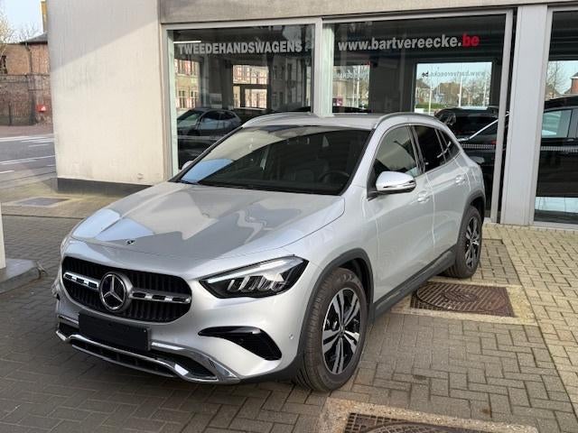 GLA 180 Progressive-Camera-Trekhaak-Carplay-Led, Auto's, Mercedes-Benz, Zwart, 4 cilinders, Leder en Stof, USB