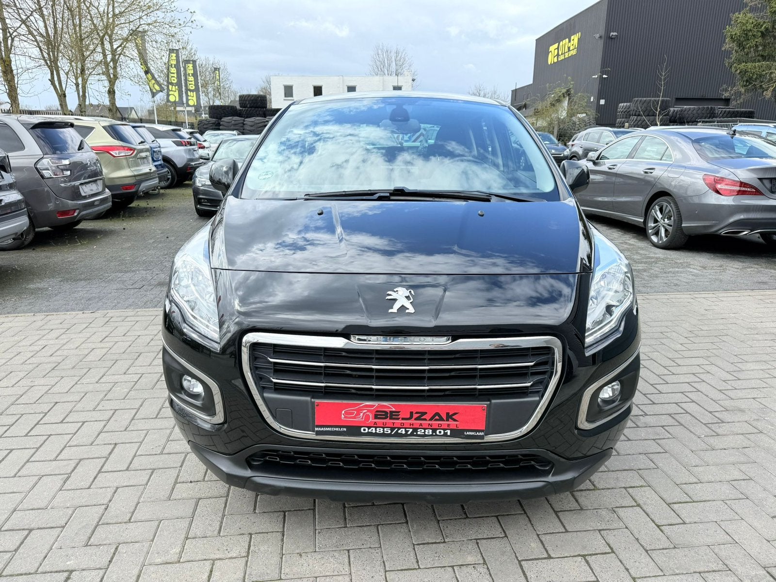 Peugeot 3008 Allure Nette staat 1j Garantie 130PK, Auto's, Peugeot, Euro 6, Bedrijf, Handgeschakeld, Te koop