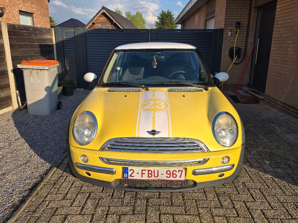 mini cooper hatchback 196 166 KM, Auto's, Voorwielaandrijving, Stof, 4 cilinders, 1600 cc