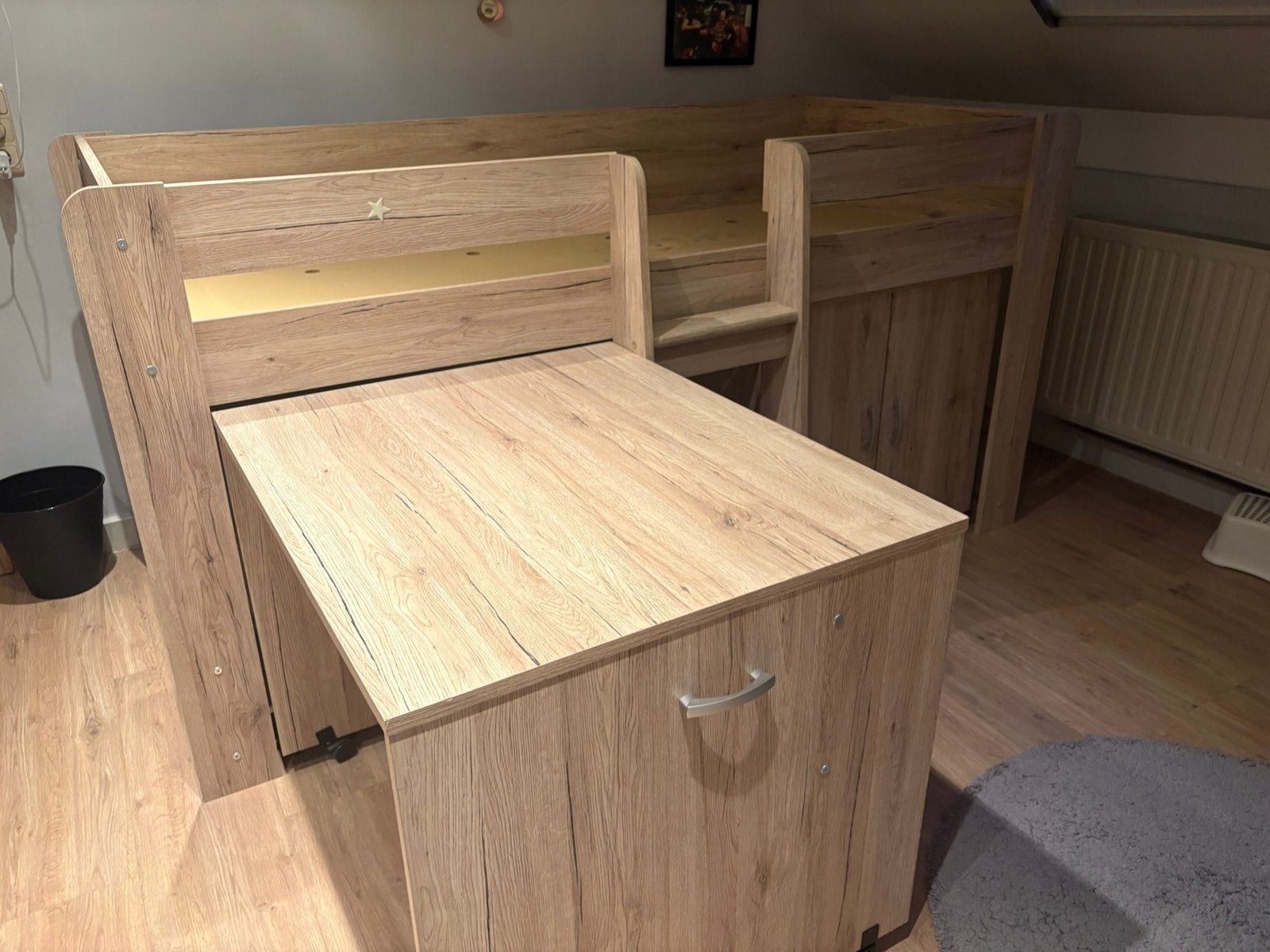 Kinderbed, Kinderen en Baby's, Ophalen, 85 tot 100 cm, Gebruikt, Hoogslaper of Stapelbed