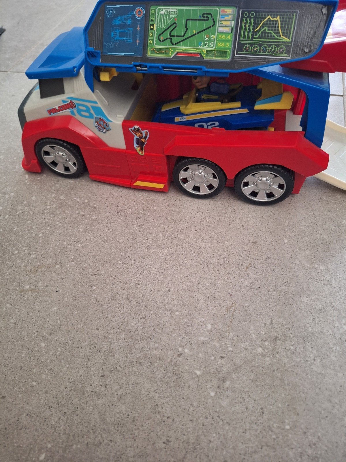 Paw patrol autobus, Enlèvement
