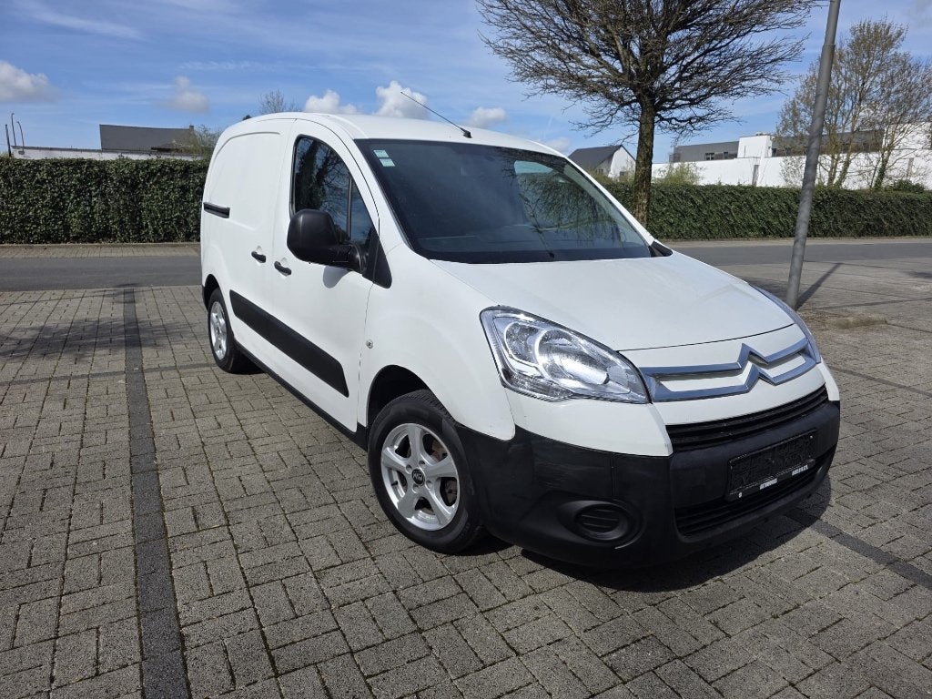 Camionette, Dacia, 75 kW, 3 places, Boîte manuelle