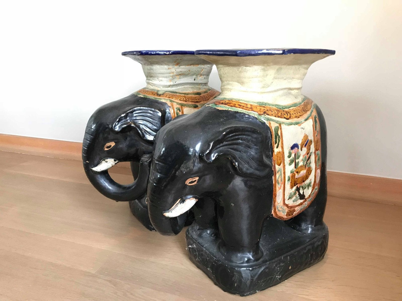 Set vintage keramieken olifanten bijzettafels, Indonesië, Ophalen