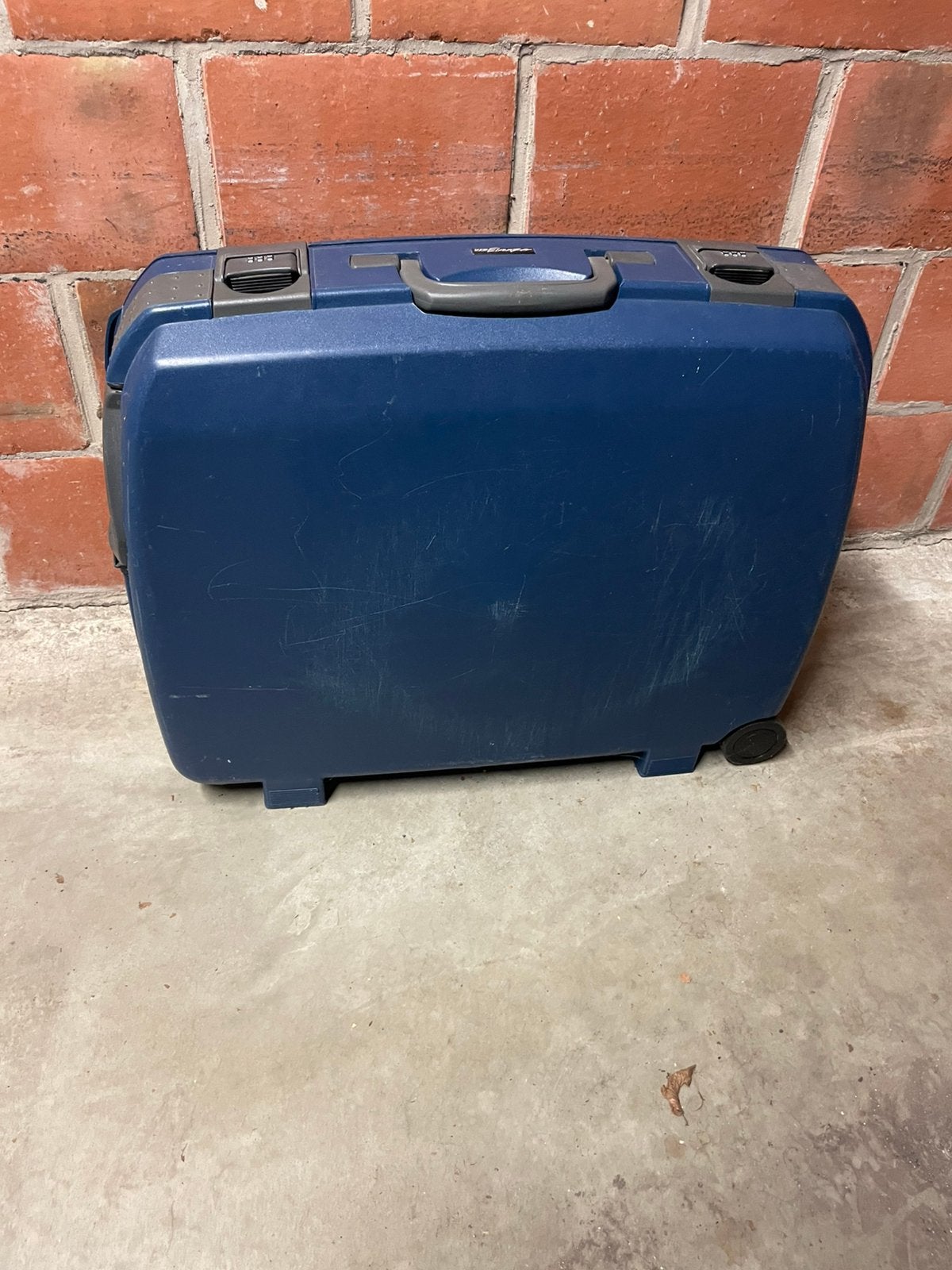 Grote reiskoffer, Ophalen, Gebruikt, Hard kunststof