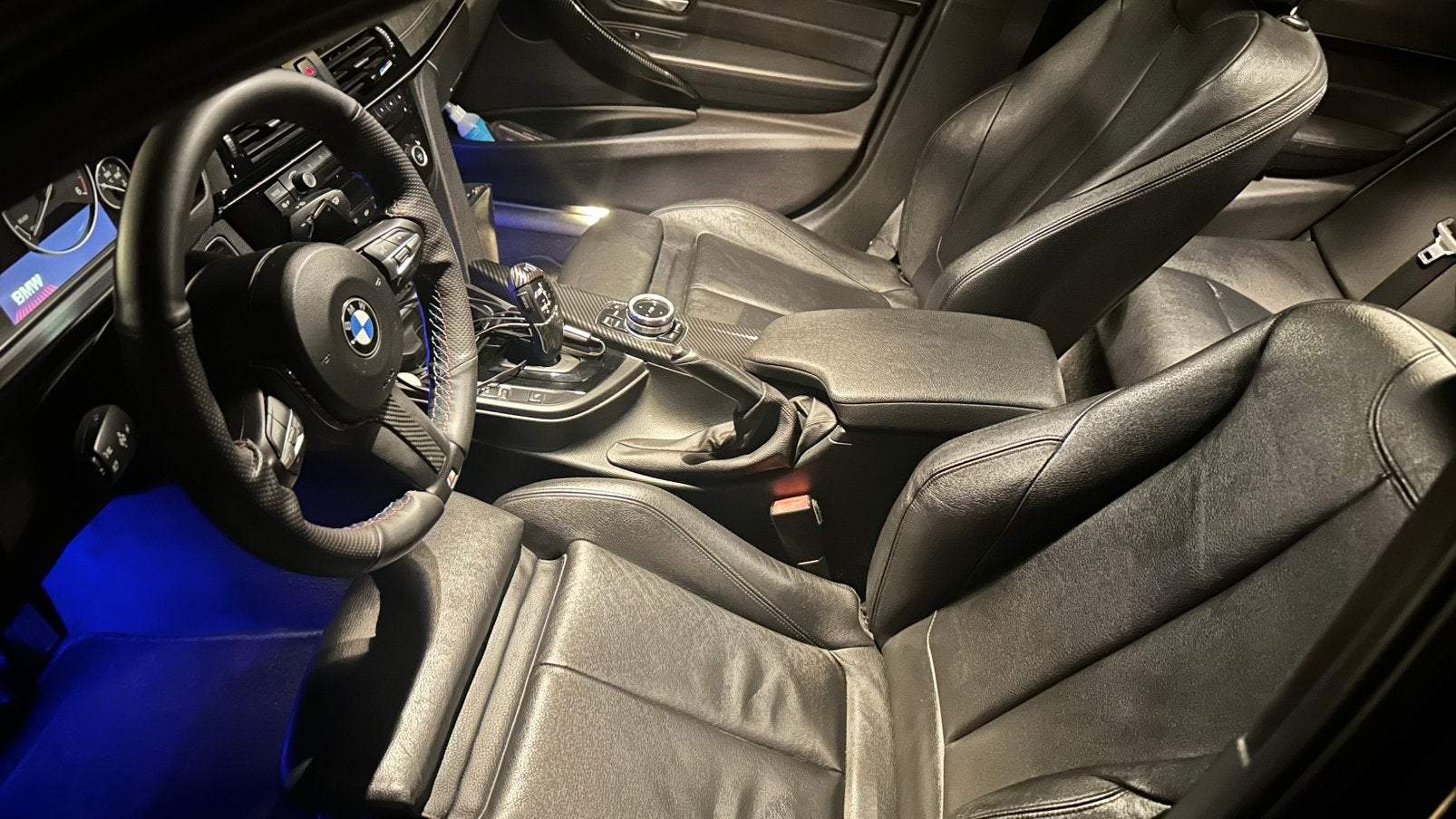 Bmw f30 full option 143ch 318d moteur 2 litre, Autos, Achat, 110 kW, Autre, Ordinateur de bord