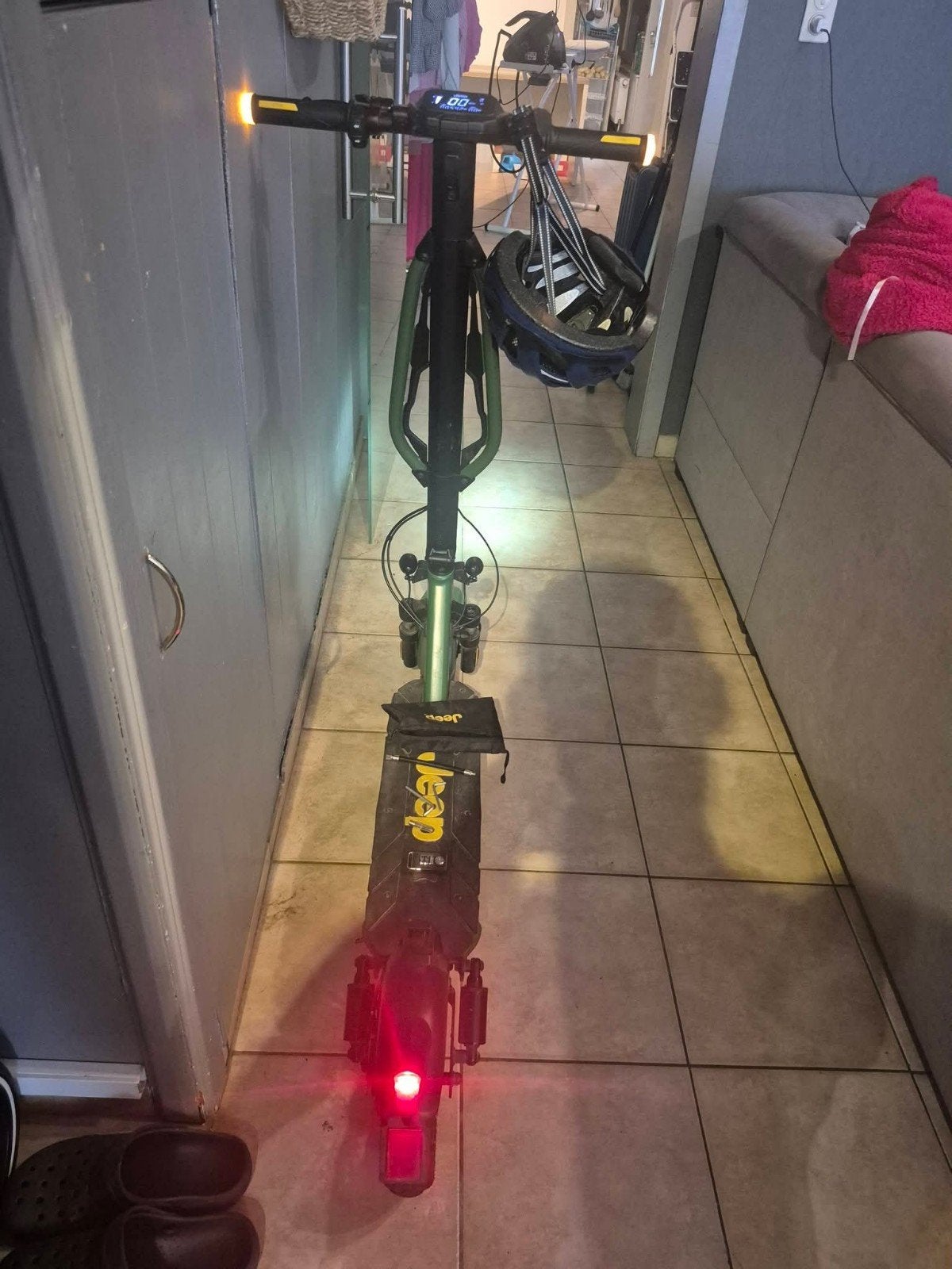 Step Jeep, Fietsen en Brommers, Steps, Gebruikt, Elektrische step (E-scooter), Ophalen