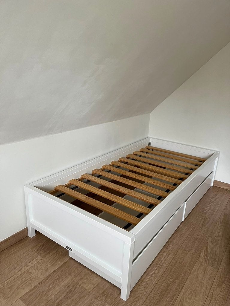 Eenpersoonsbed  + nachtkastje merk Bopita, Ophalen, Overige materialen, Gebruikt, 90 cm