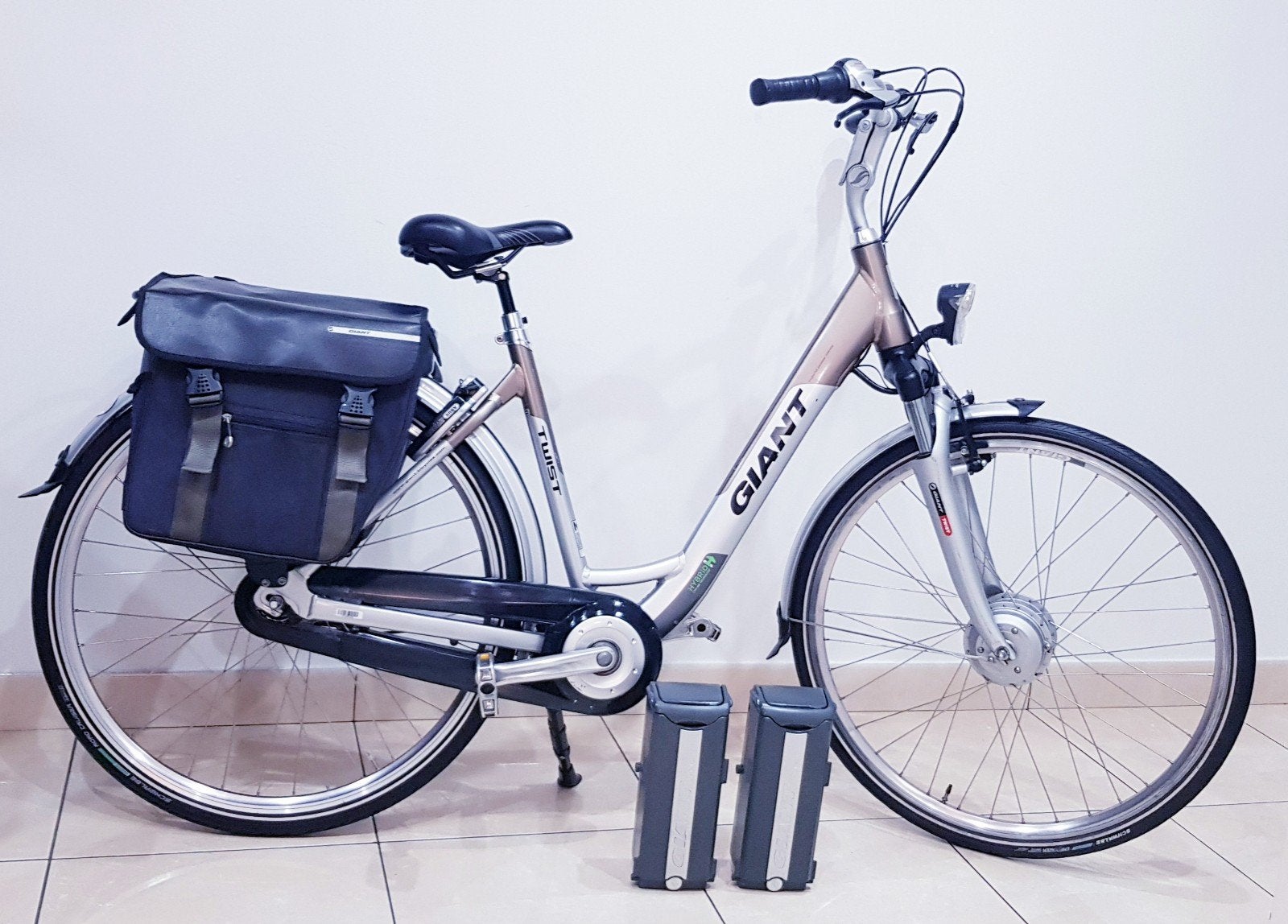 Electrische fiets giant met Twee batterijen, Ophalen, Giant