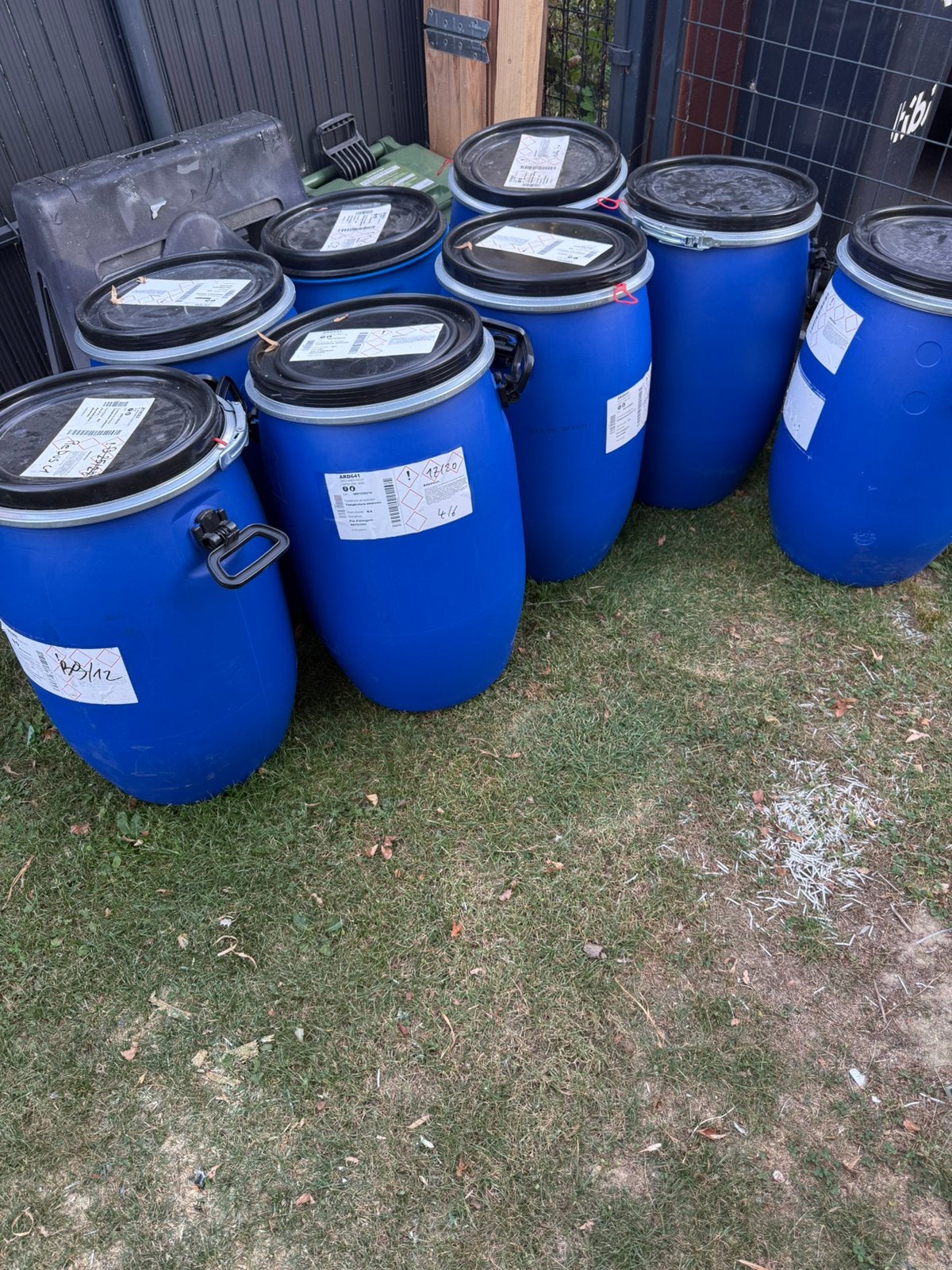 Futs 60litres avec couvercle, Moins de 75 litres, Enlèvement ou Envoi, Comme neuf, Synthétique