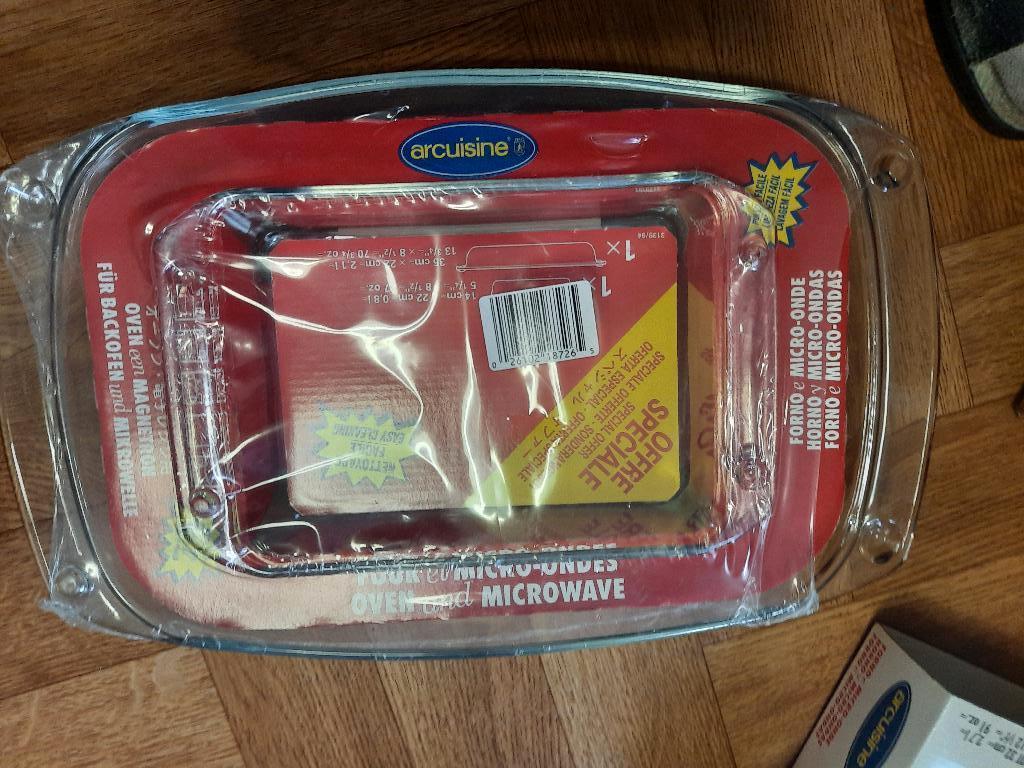 nieuw mooi set 2 bakvormen voor de oven+microgolf Arcuisine, Ophalen of Verzenden, Nieuw