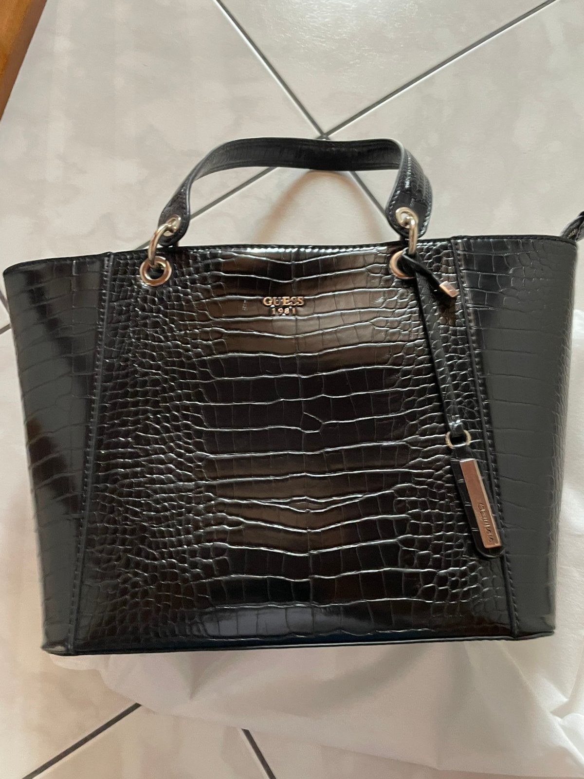 GUESS Handtas, Handtassen en Accessoires, Ophalen, Zo goed als nieuw, Handtas